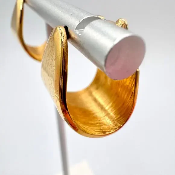 Vintage Monet J Hoop Earrings Gold Tone Signed Luxe Chic Runway Classic Timeless - Picture 6 of 16